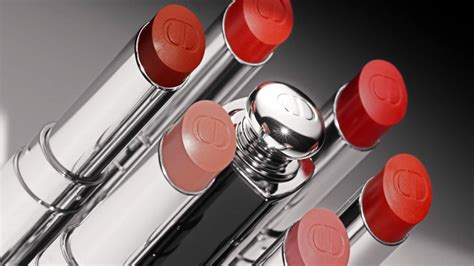 Dior Addict Lipstick: Refillable Hydrating Shine Lipstick 